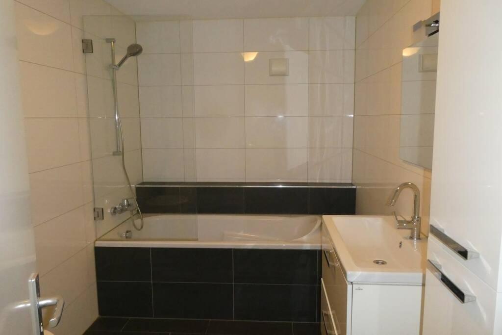 Huis Bij De Catalpa Dordrecht Kültér fotó